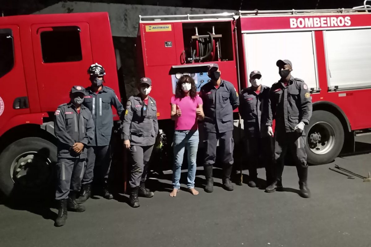 Vídeo: Luiz Caldas agradece bombeiros após resgate de jabuti no último domingo (27)