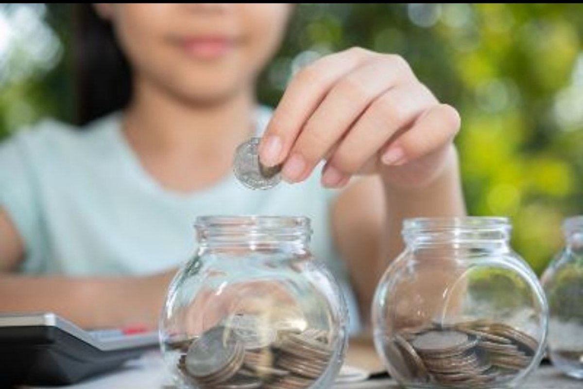 Gestão financeira também depende dos pais a ensinar os filhos a economizar desde pequeno