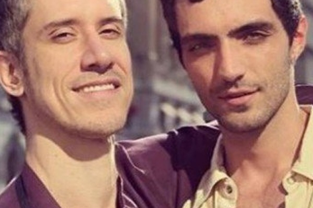 Filho da jornalista Marília Gabriela vive romance com modelo catarinense