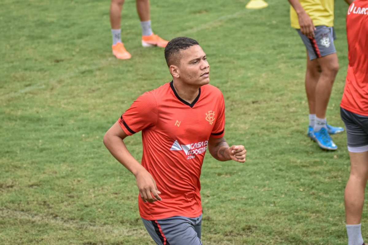 Em tratamento, Guilherme Rend completa três meses sem atuar pelo Vitória