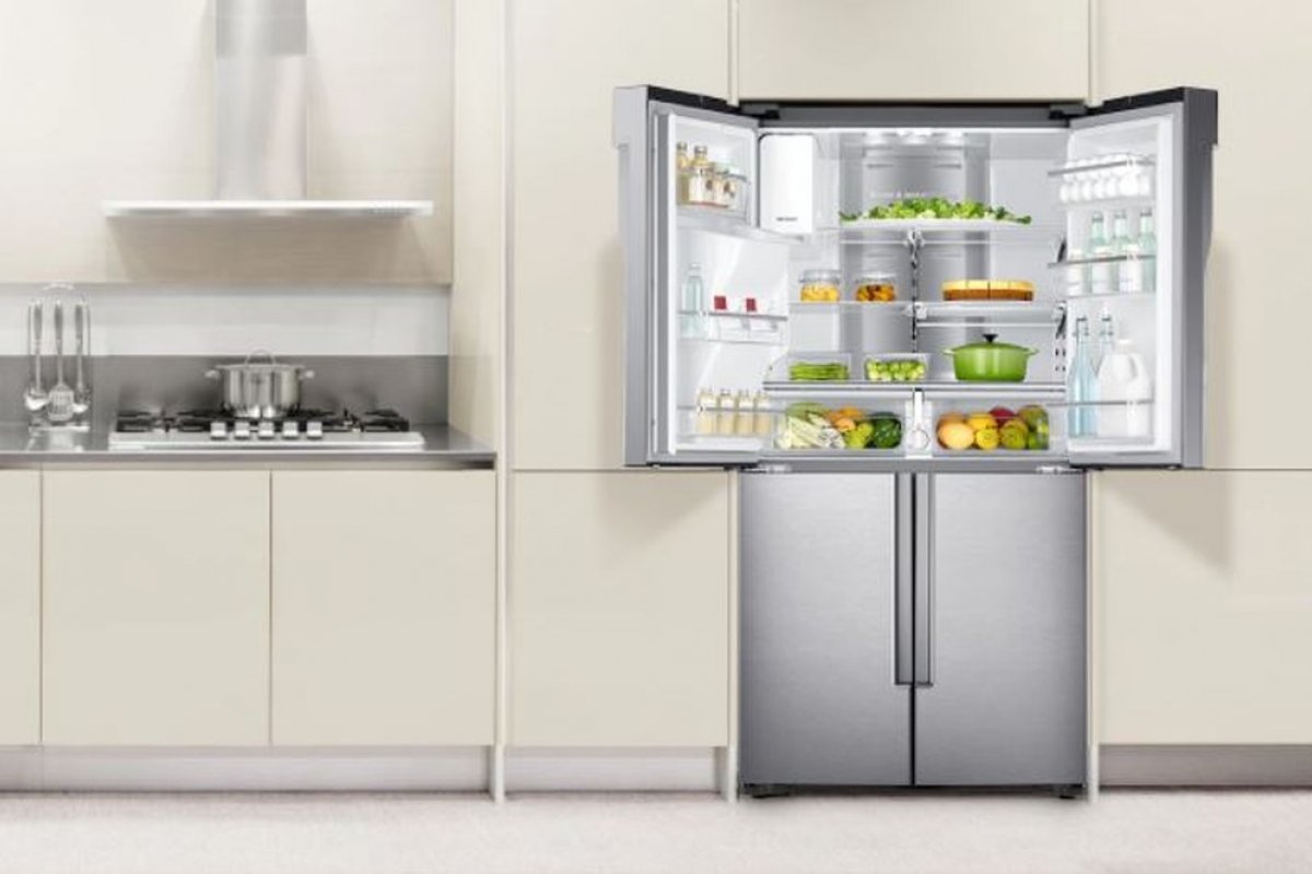 Compare o desing e benefícios das geladeiras smart da LG e Samsung