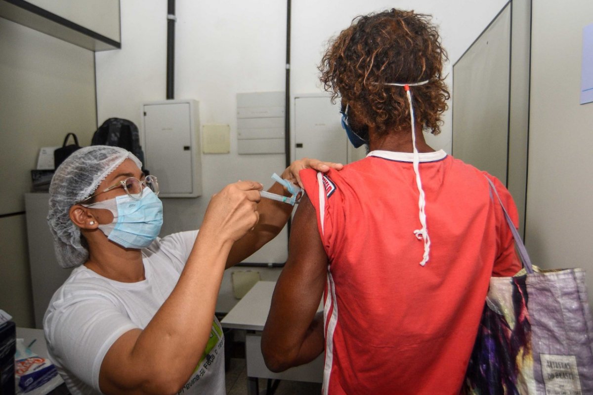 Salvador: vacinação para população em situação de rua continua nesta quarta (30)