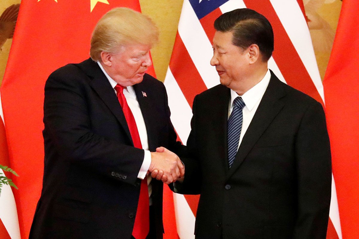 Elevação de tarifas sobre produtos da China é adiada por Trump