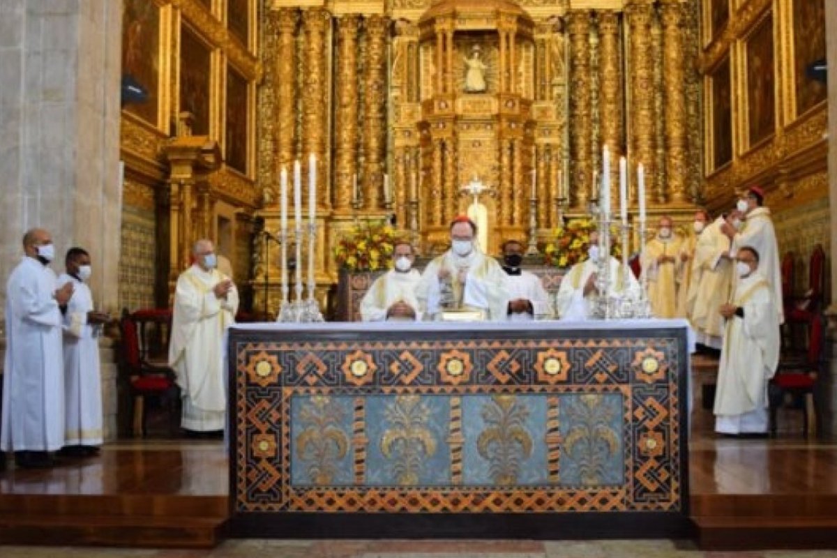 Dom Sergio celebra missa pela Independência da Bahia nesta sexta-feira (2)