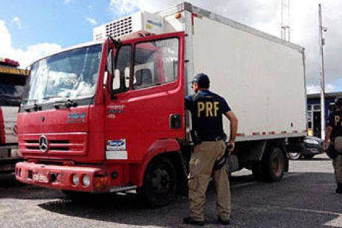 Fiscalização do exame toxicológico de motoristas inicia nesta quinta (1º)