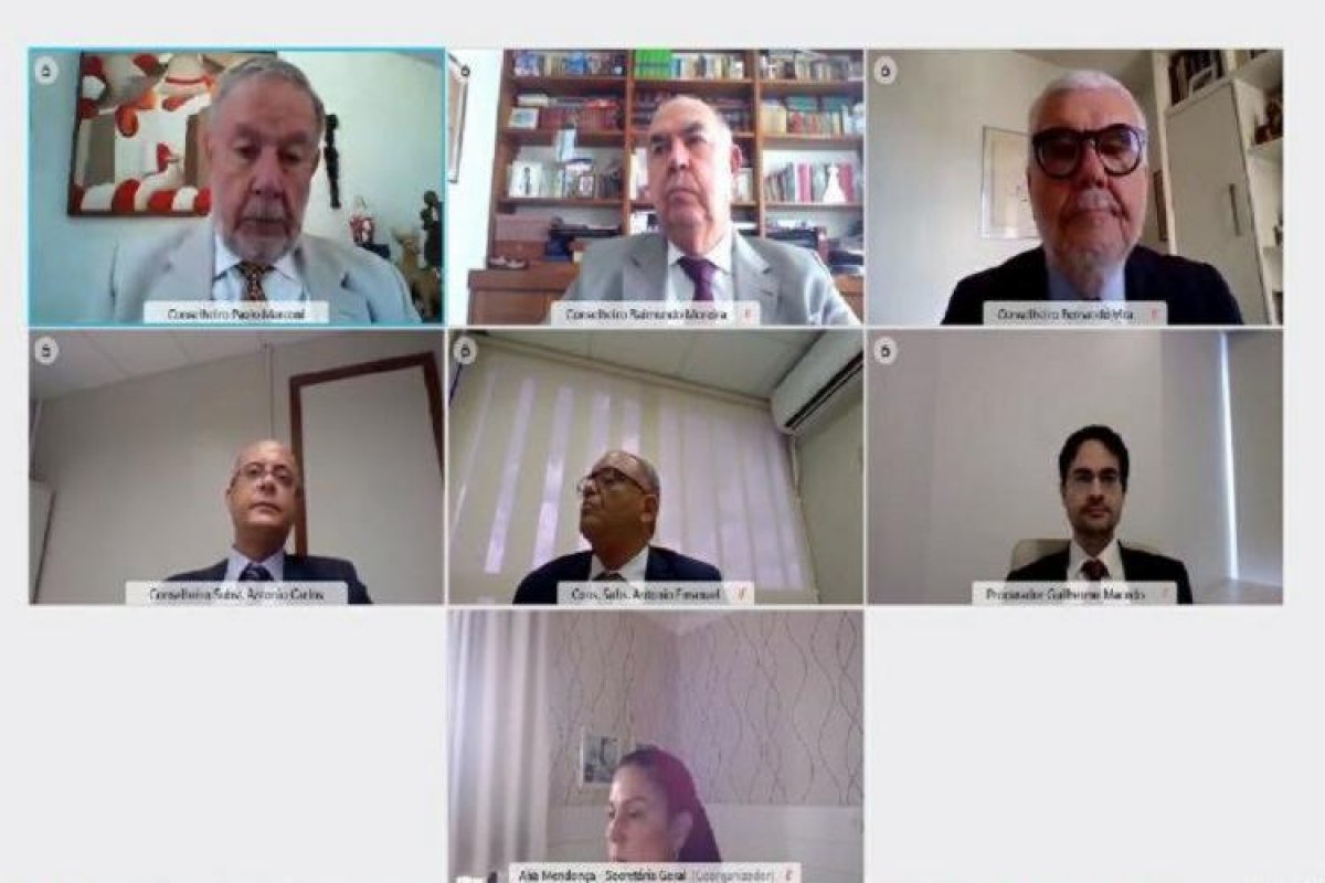 TCM pune prefeito de Castro Alves por admissão irregular de servidor