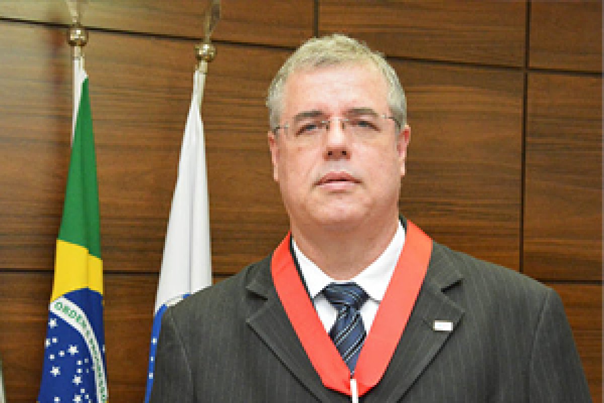 Após desentendimento com advogado na CPI, Luiz Viana ataca Otto: “inadmissível”