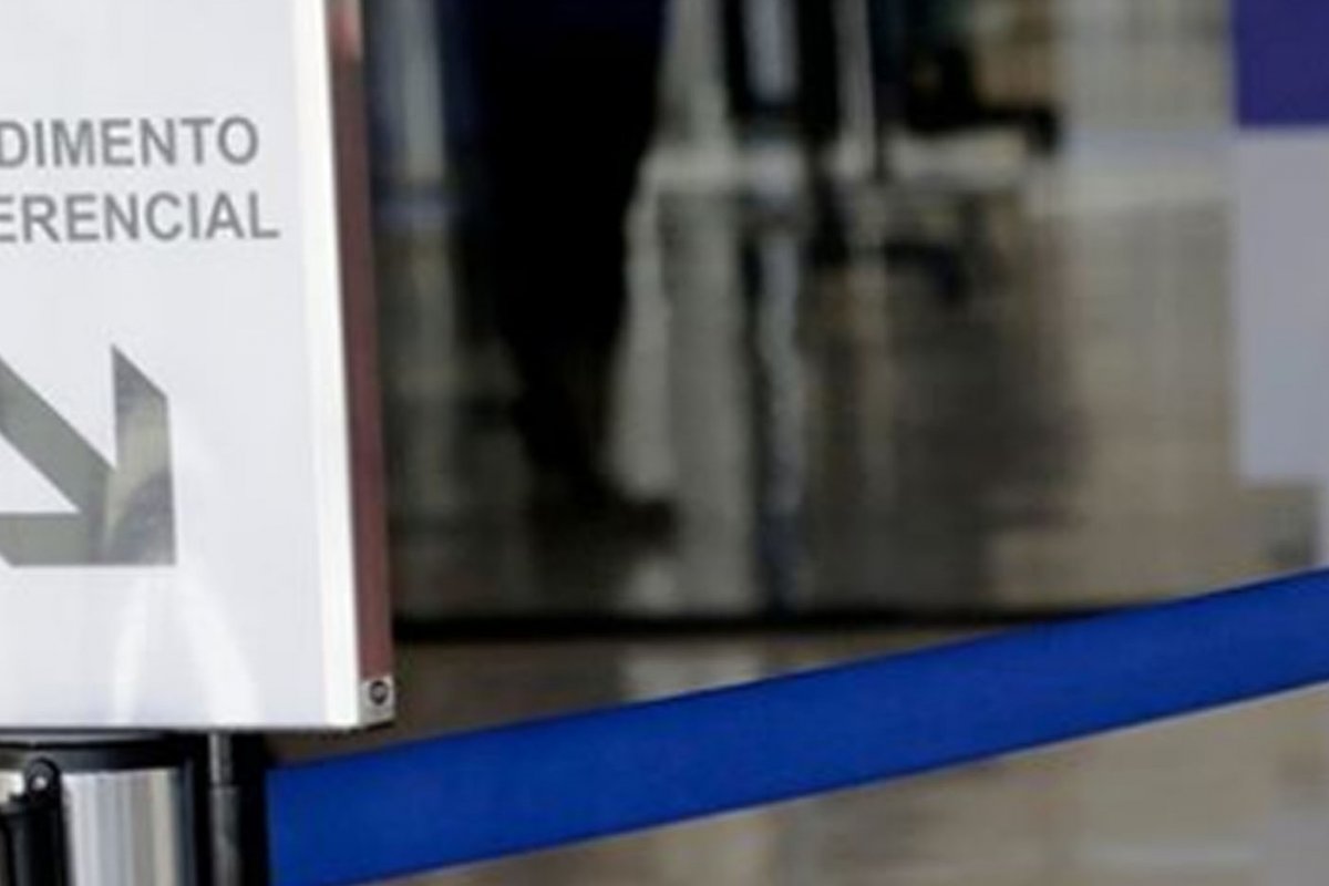 Comissão da Câmara aprova inclusão de pessoas com mobilidade reduzida em atendimento prioritário