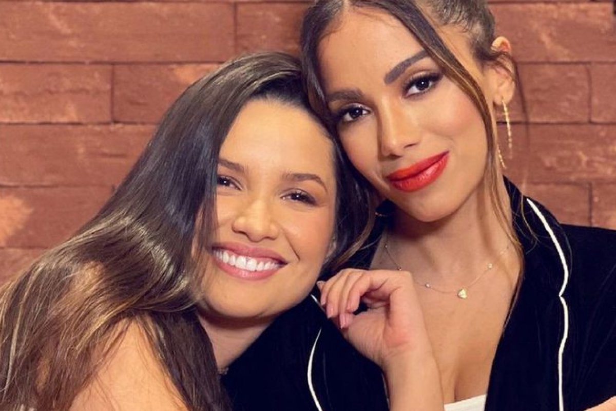 Babado! Juliette revela que recebe "consultoria amorosa" de Anitta: "Fazendo uma lista"
