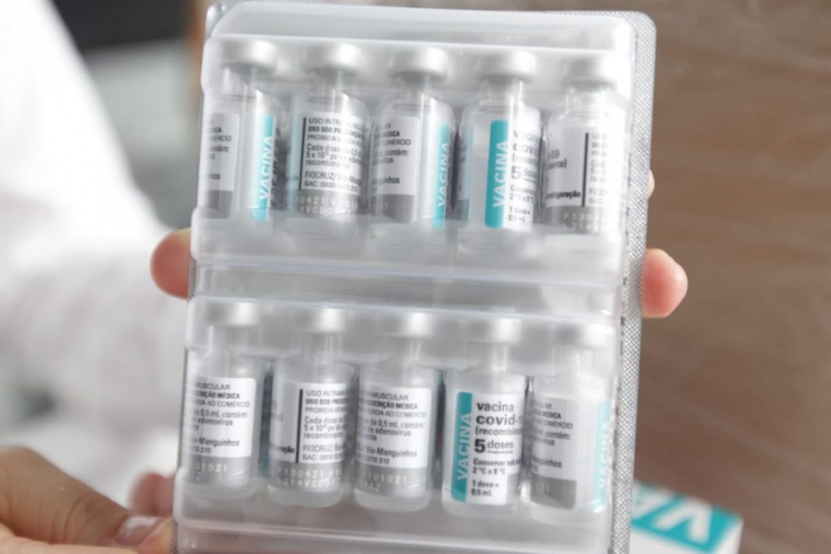 Sesab nega aplicação de vacinas AstraZeneca com validade vencida