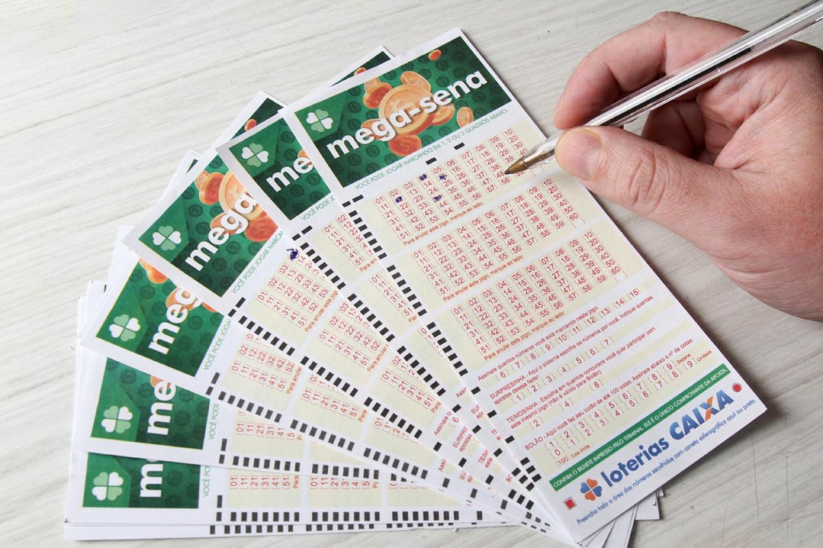 Ninguém acerta as seis dezenas da Mega-Sena e prêmio acumula para R$ 32 milhões