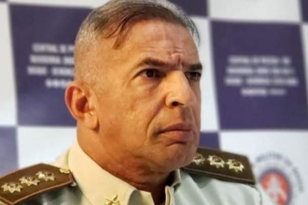 Sturaro se solidariza com policiais agredidos em manifestação 