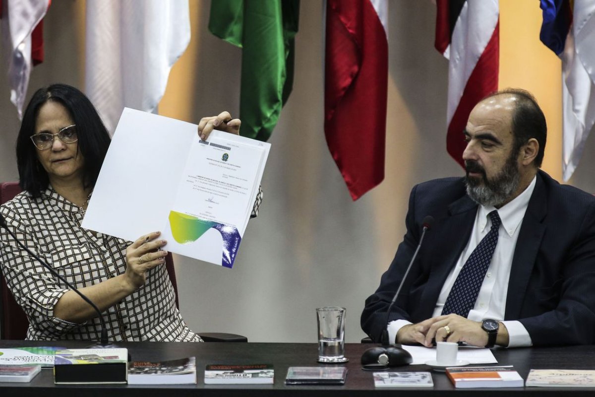 Conselheiros da Comissão de Anistia diz ser perseguido pelo Ministério dos Direitos Humanos