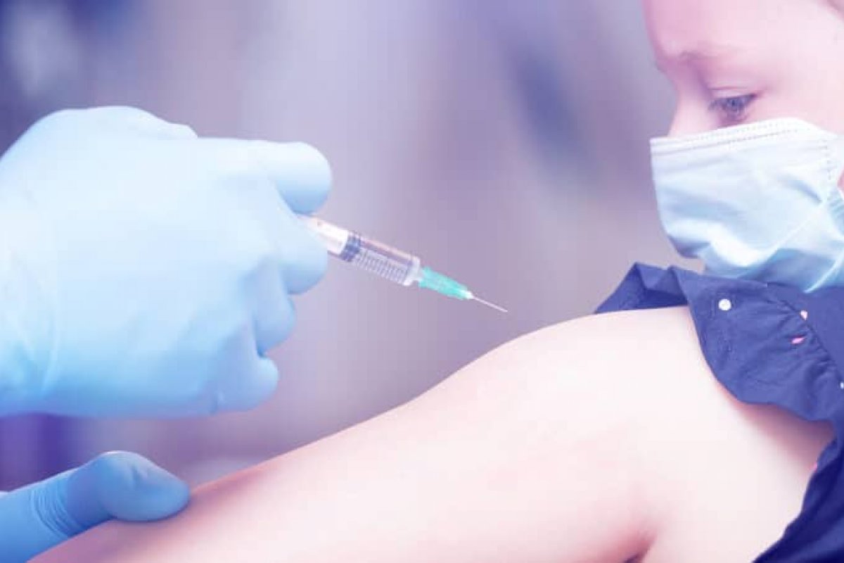 STJ nega pedido para garantir vacinação imediata de adolescentes contra a Covid-19