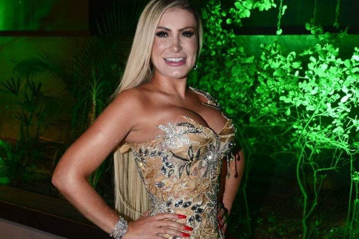 Andressa Urach declara apoio a Bolsonaro: “Sou bolsominion e vou votar nele”
