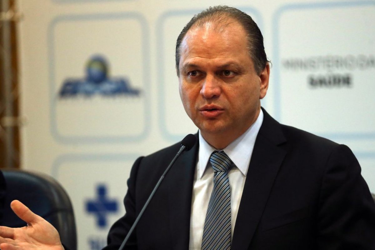 Ricardo Barros afirma desejar ir à CPI para esclarecer denúncias dos irmãos Miranda