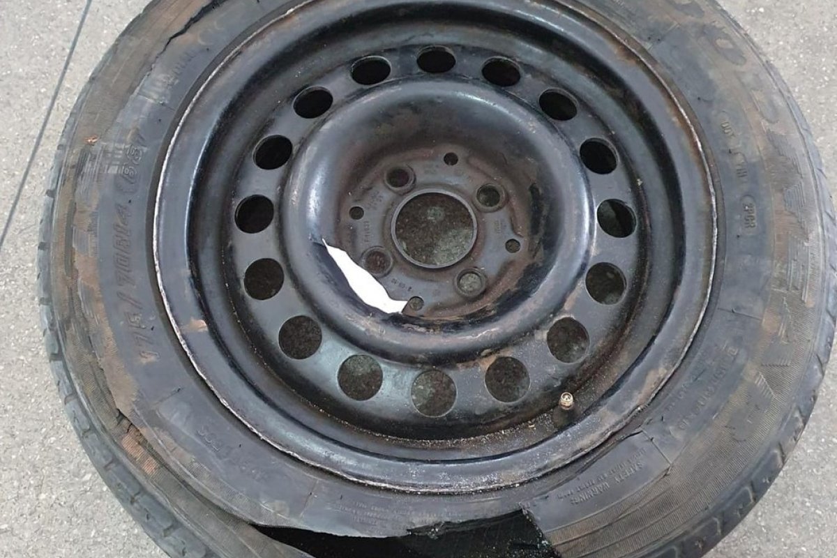 Traficante é preso com cocaína escondida dentro de pneu no sudoeste da Bahia