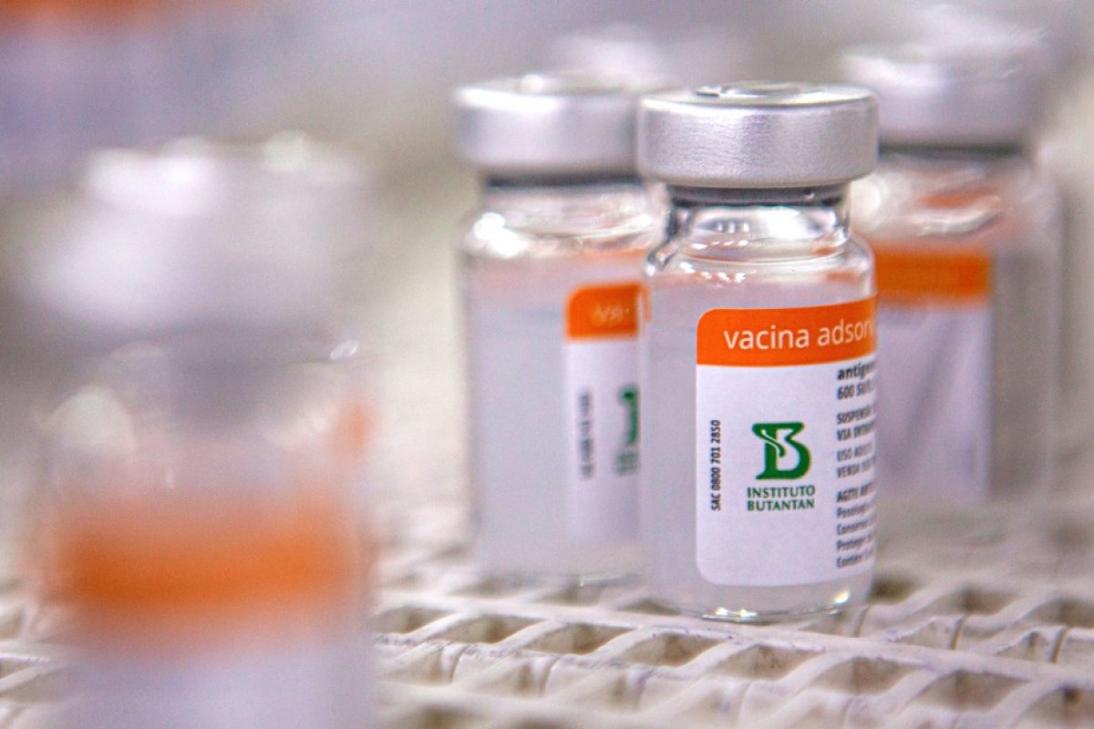 Ministério da Saúde envia à Bahia mais 16,8 mil doses de vacinas contra Covid-19