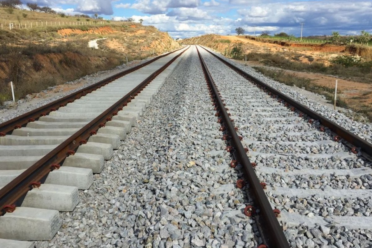 Governo inclui dois trechos de ferrovia no PPI