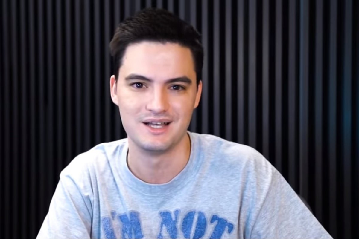 "Babaca", diz Felipe Neto para o tenente-brigadeiro Carlos de Almeida Baptista Junior