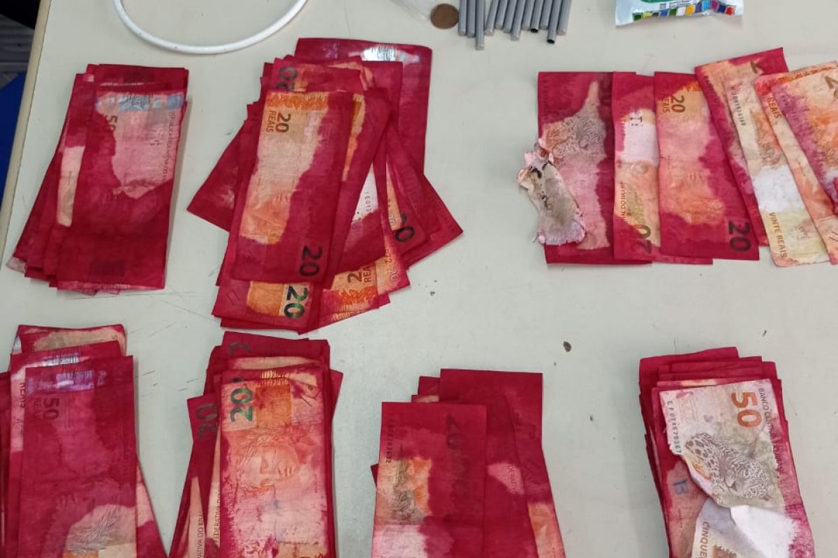 Trio envolvido em roubo a banco é preso na Engomadeira