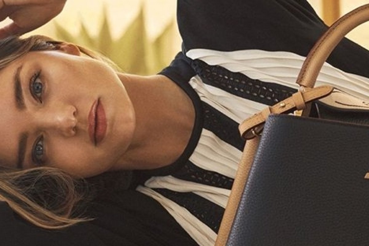 Louis Vuitton convoca Miranda Kerr para revelar as novas versões de sua bolsa "Capucines"