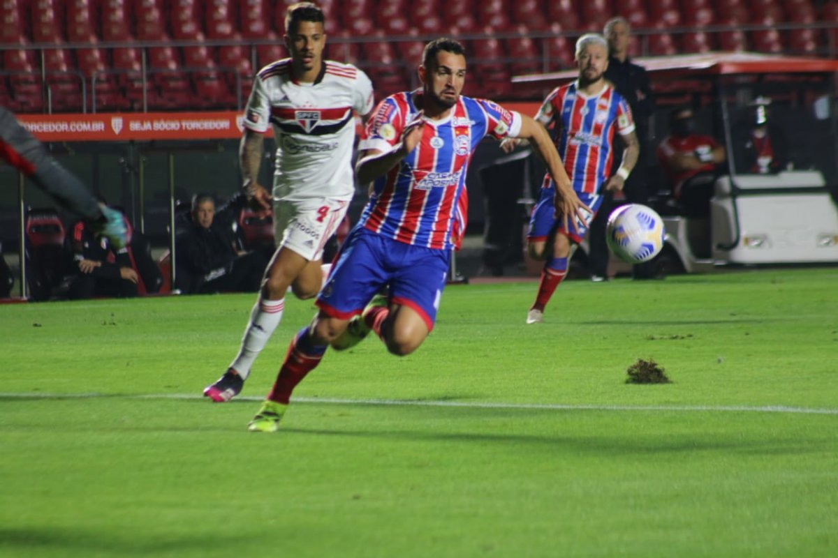 Bahia sofre gol nos acréscimos e perde para o São Paulo no Morumbi