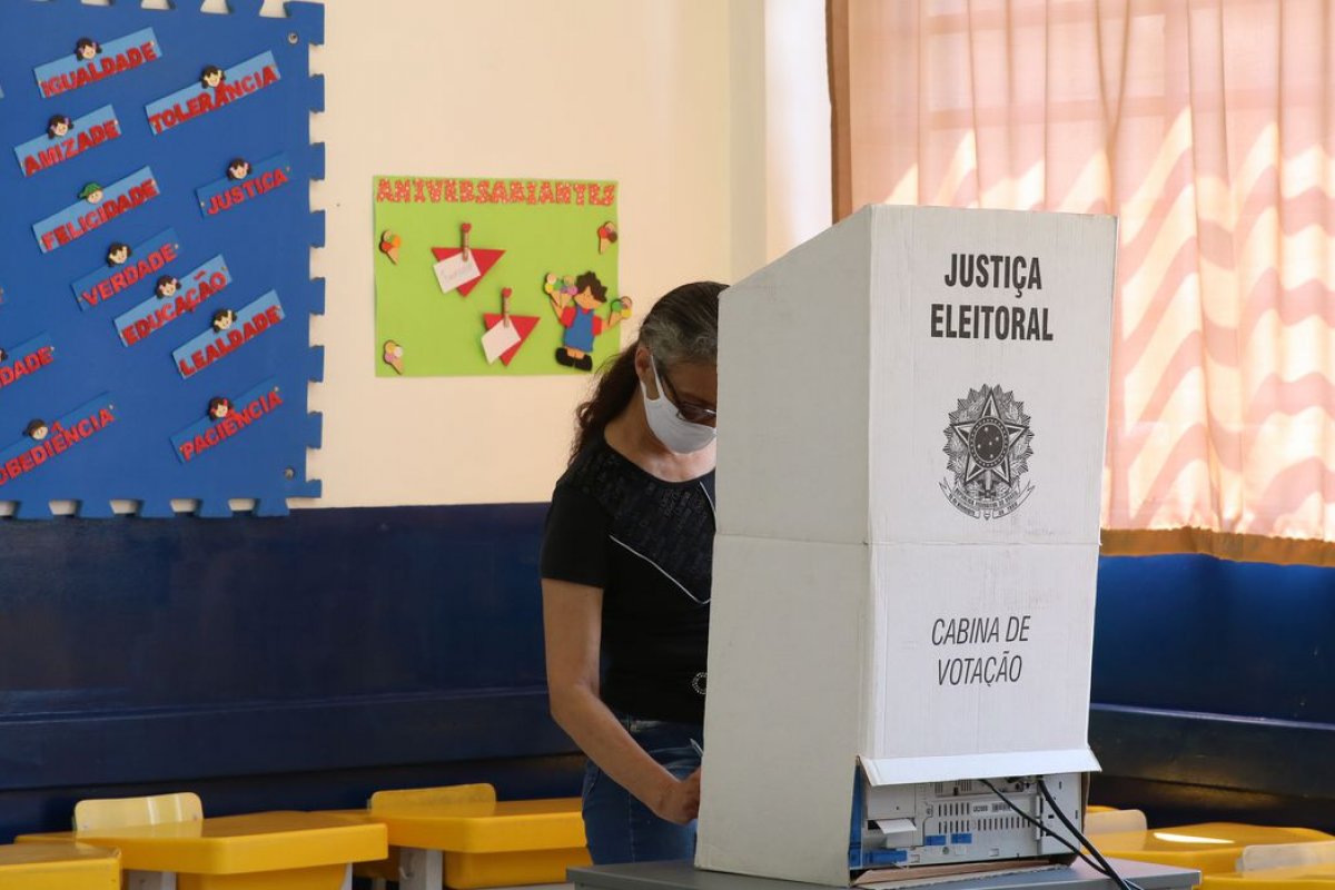 Economia será o tema que mais influenciará o voto em 2022, aponta pesquisa   