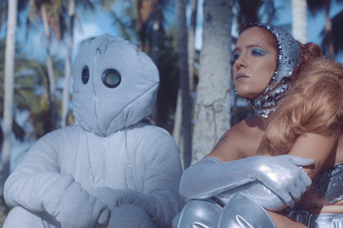 Sandyalê encerra trilogia Desapego e lança videoclipe 'Pensando em mim'