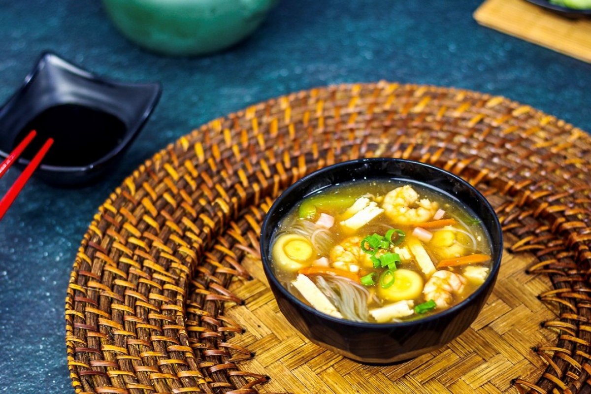 Yan Ping apresenta sopas orientais para os dias de inverno