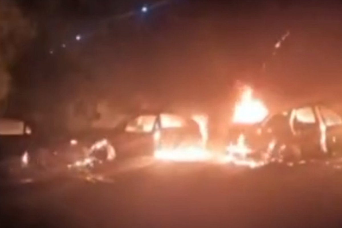 Criminosos assaltam fábrica de joias e trocam tiros com a polícia em Jarinu, São Paulo