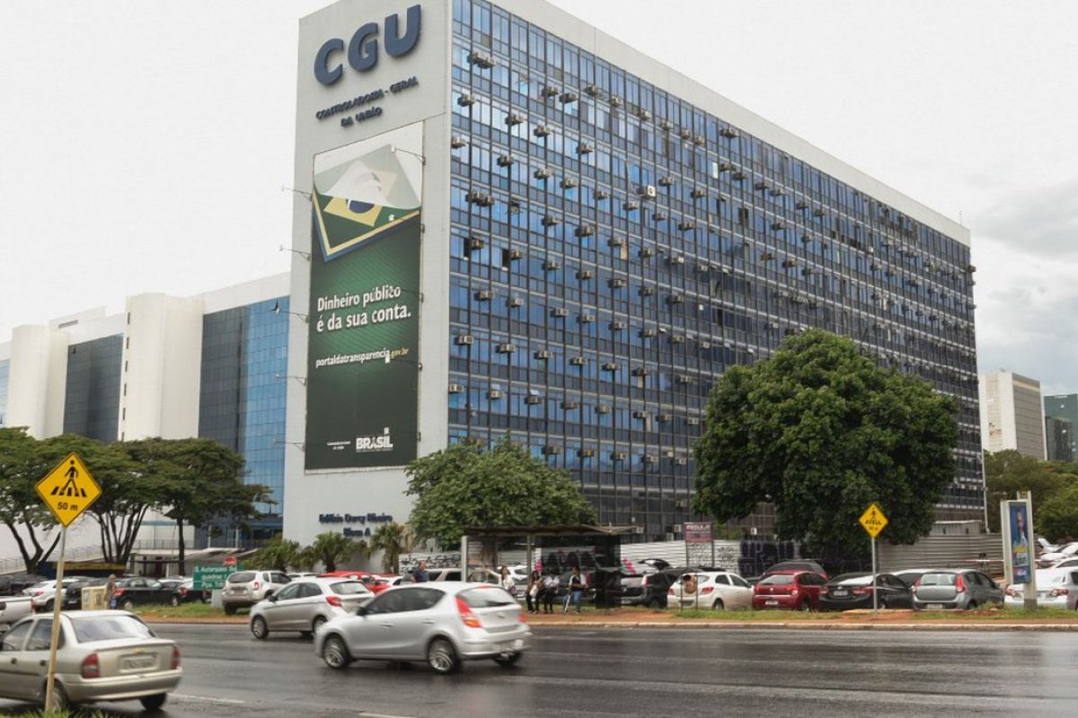 CGU acha falhas no abate-teto de estatis e vê prejuízo de R$ 8,9 milhões