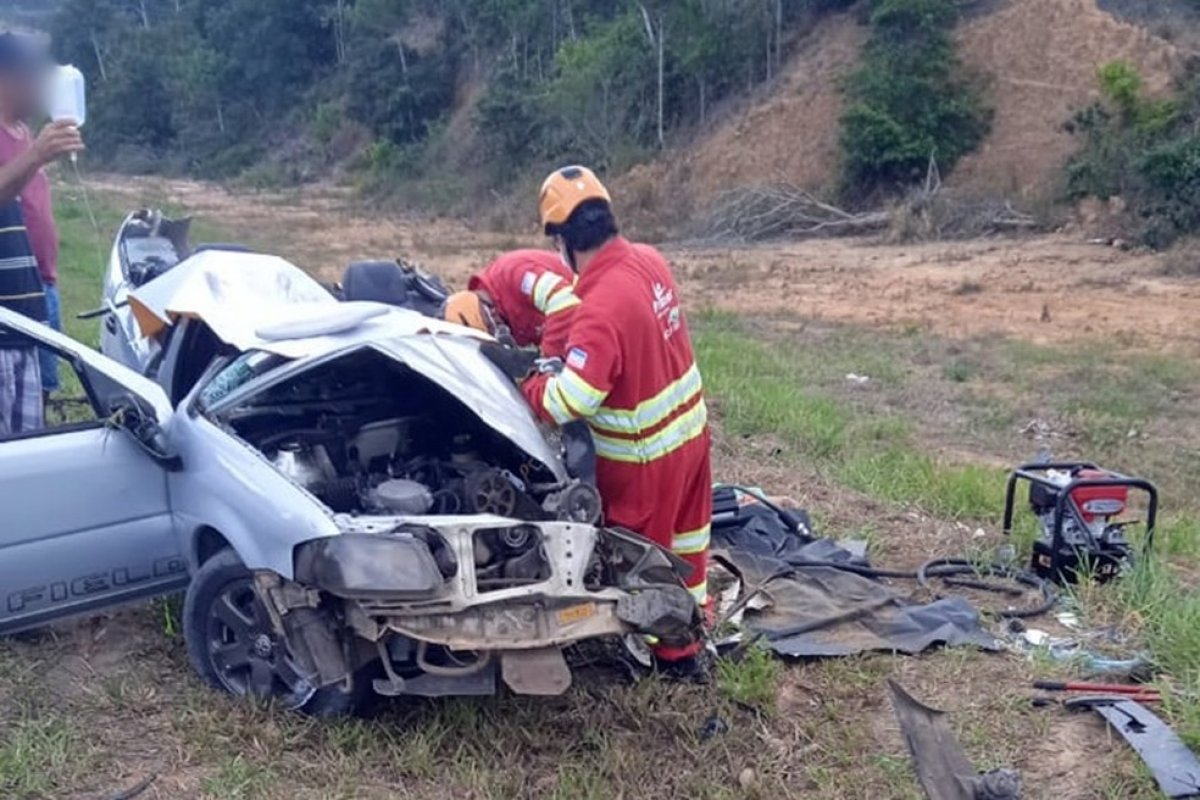 Motorista morre em acidente na BR-101, sul da Bahia