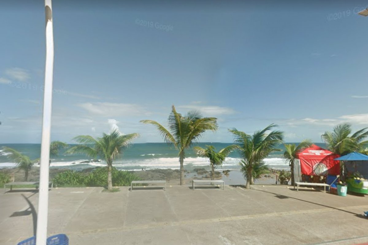 Inema aponta que 32 praias no litoral baiano estão impróprias para banho neste final de semana