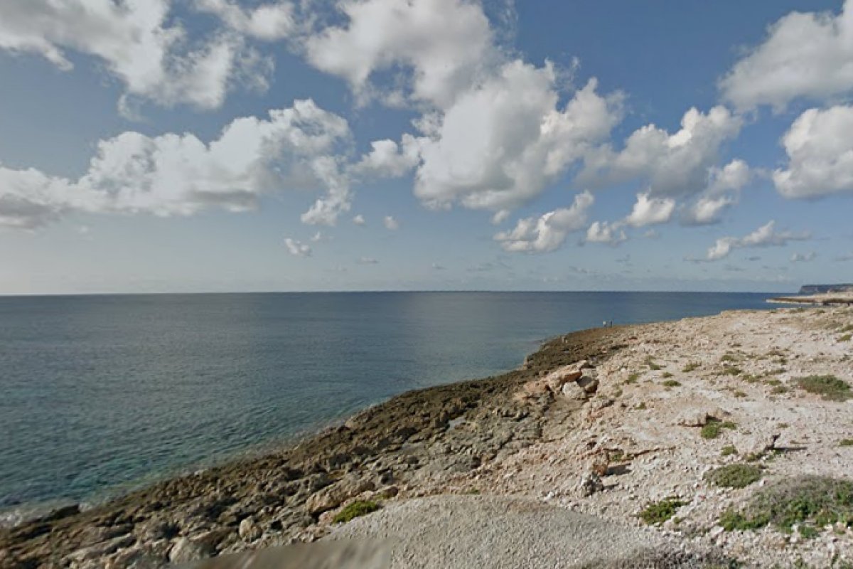 Governo italiano autoriza desembarque de 82 migrantes na costa de Lampedusa