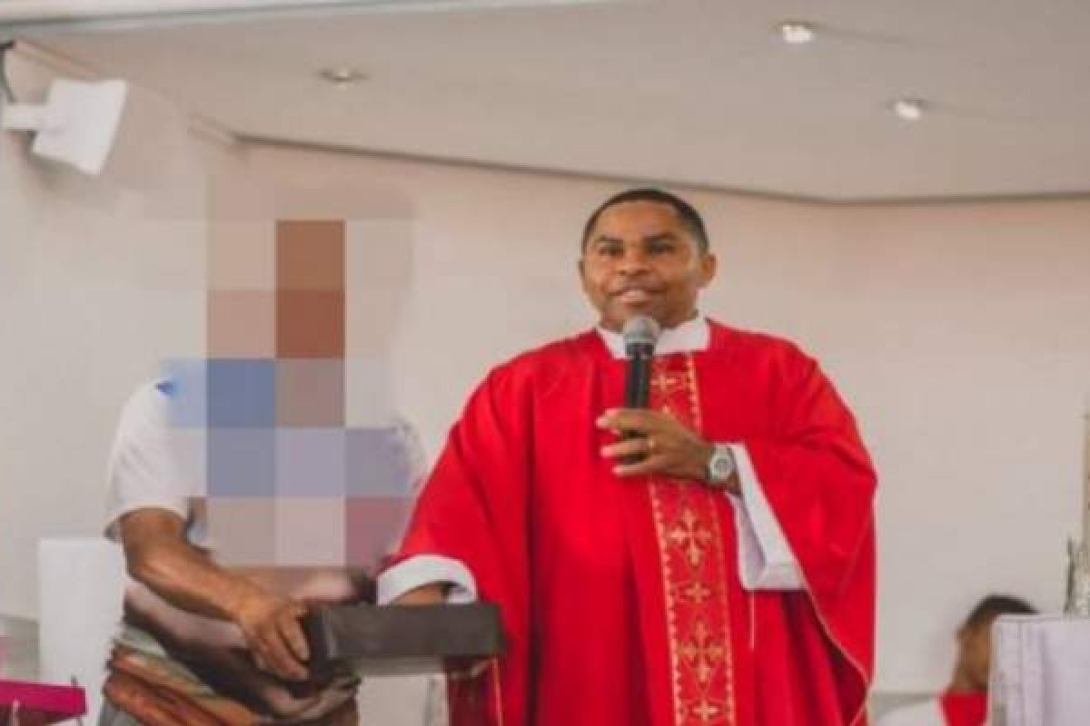 Padre usava doce para atrair coroinhas e cometer abusos sexuais em Brasília