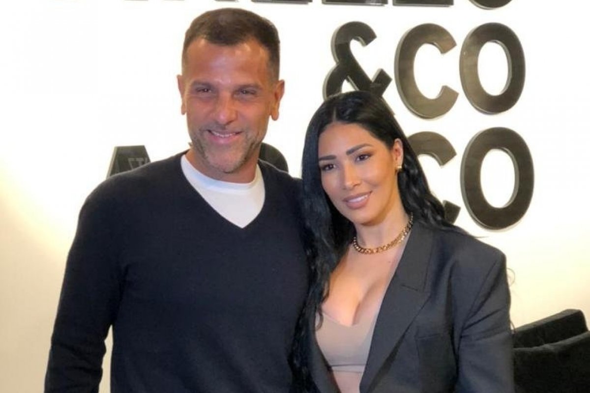 Nova marca de moda feminina conta com a cantora Simaria como embaixadora