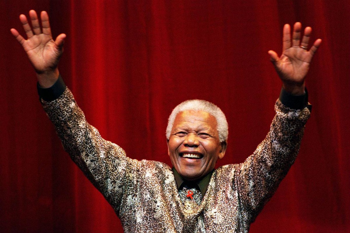 Nelson Mandela é homenageado com show online interativo
