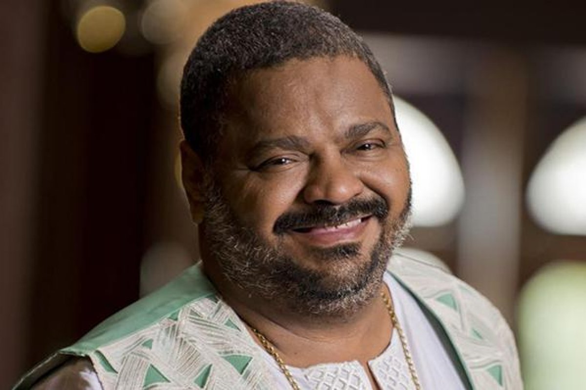 Arlindo Cruz celebra seu aniversário em igreja evangélica