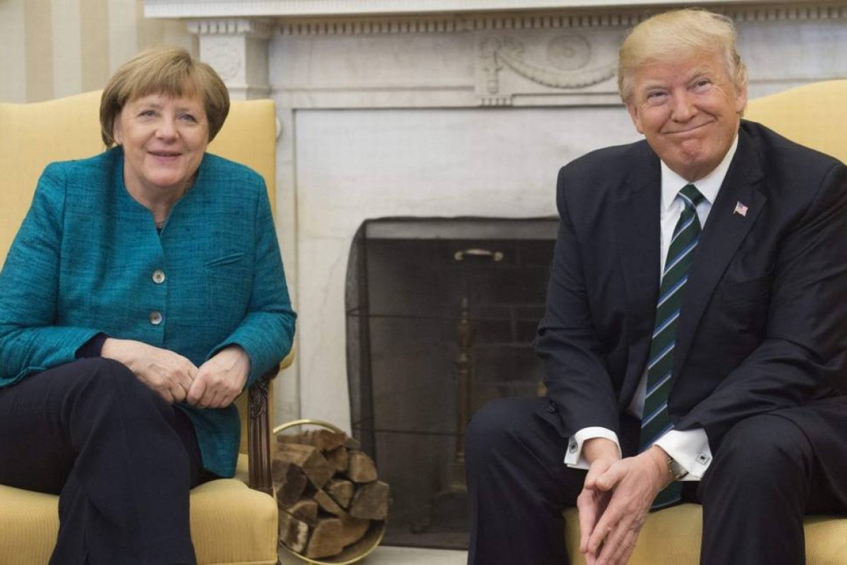 Trump chamou Merkel de 'aquela vadia' durante reunião na Casa Branca