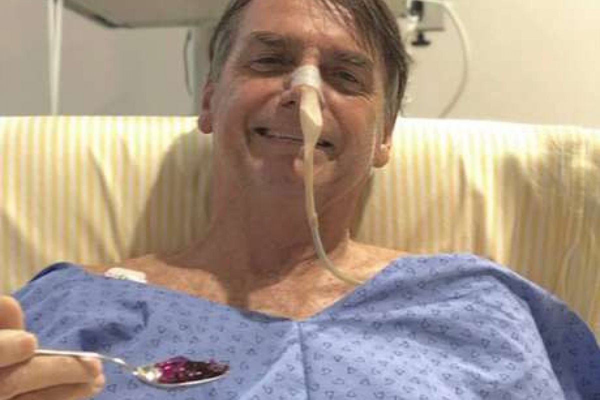 Médico de Bolsonaro diz que ele deve ter alta em dois dias
