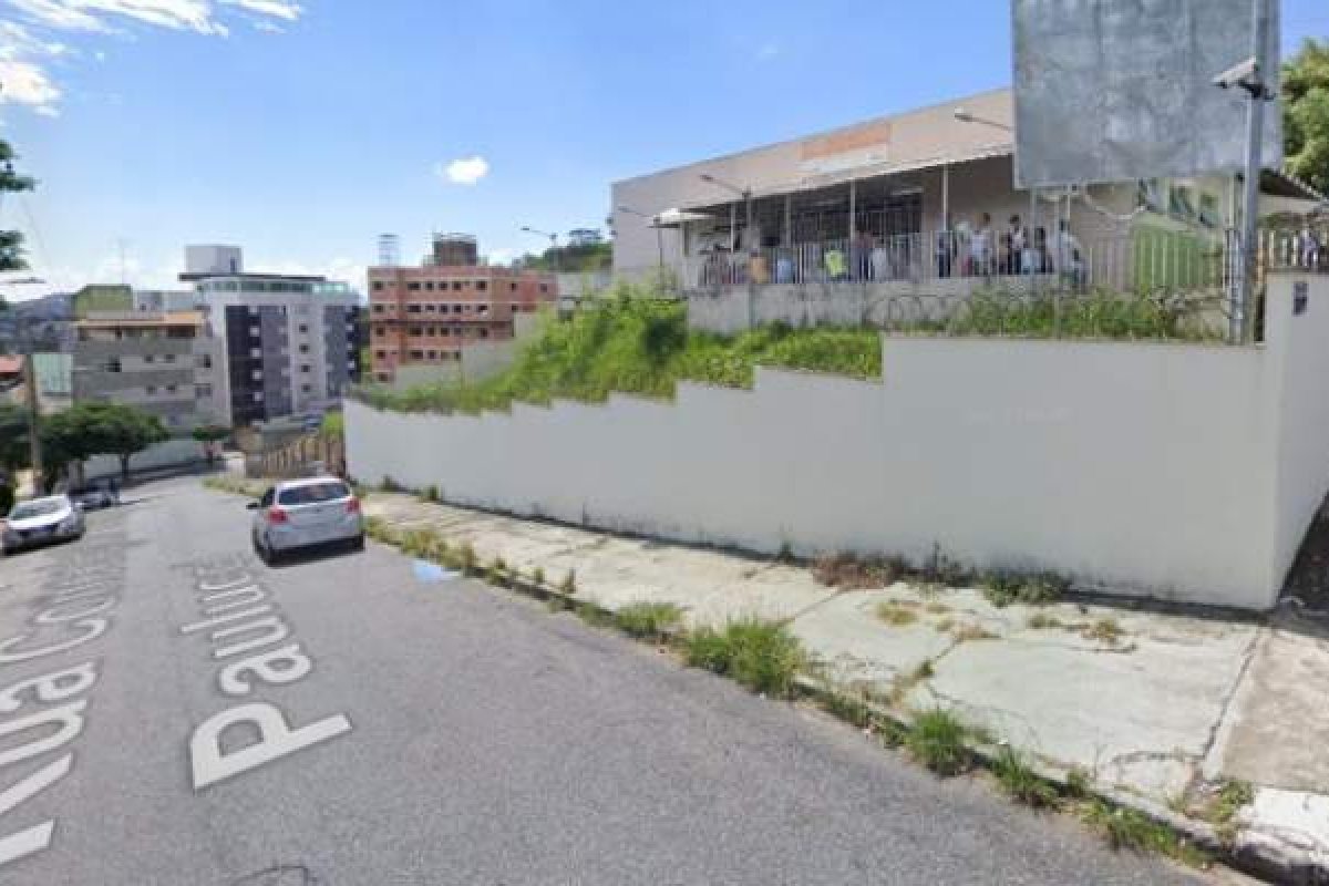 Cerca de 15 pessoas são assaltadas em fila de vacinação contra a Covid-19