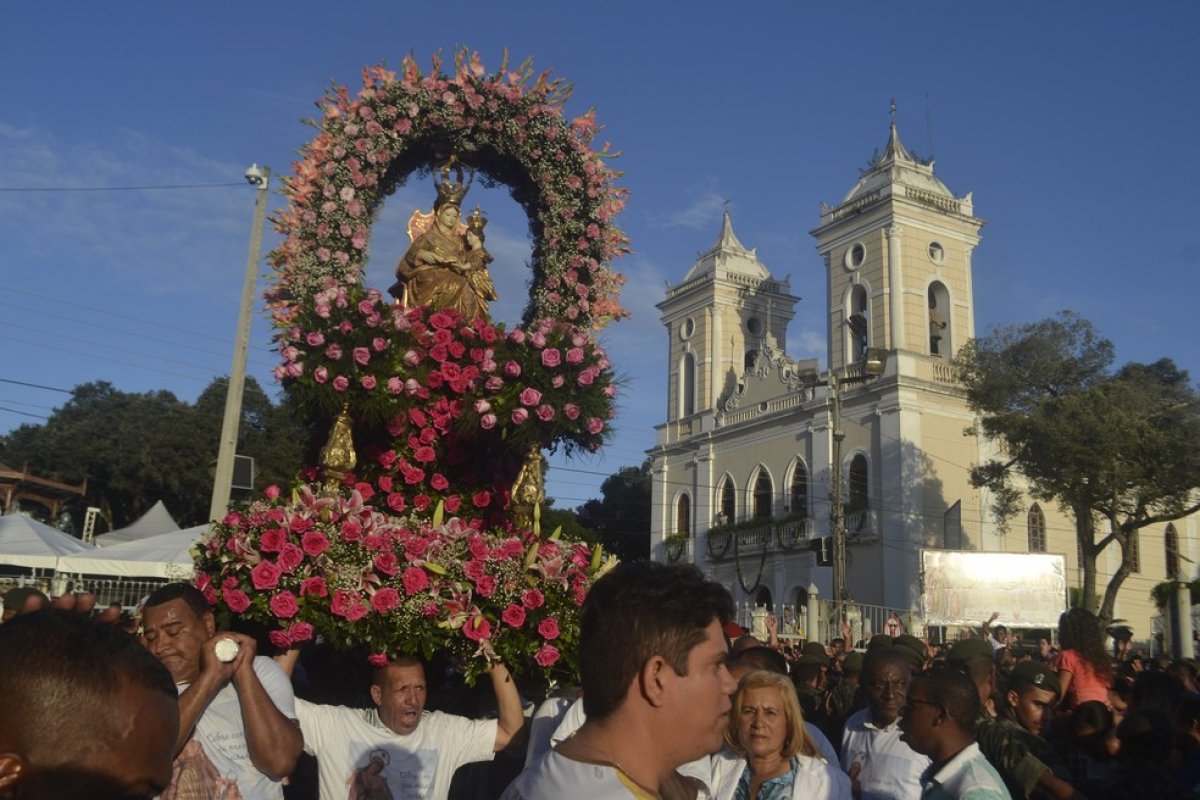 Festejos para Senhora Sant'Ana têm início neste sábado (17)