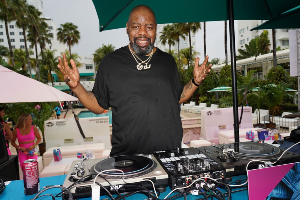 Rapper do hit 'Just a Friend', Biz Markie, morre aos 57 anos