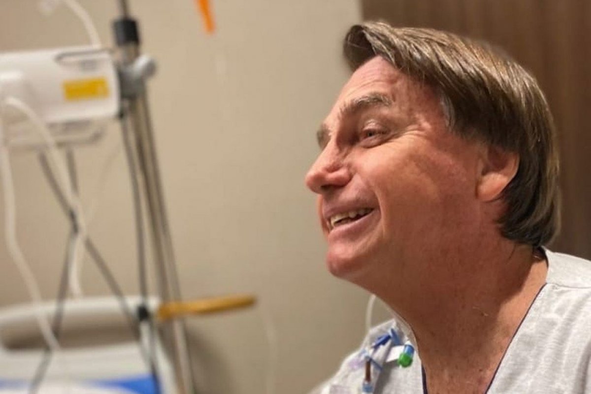 Bolsonaro recebe alta