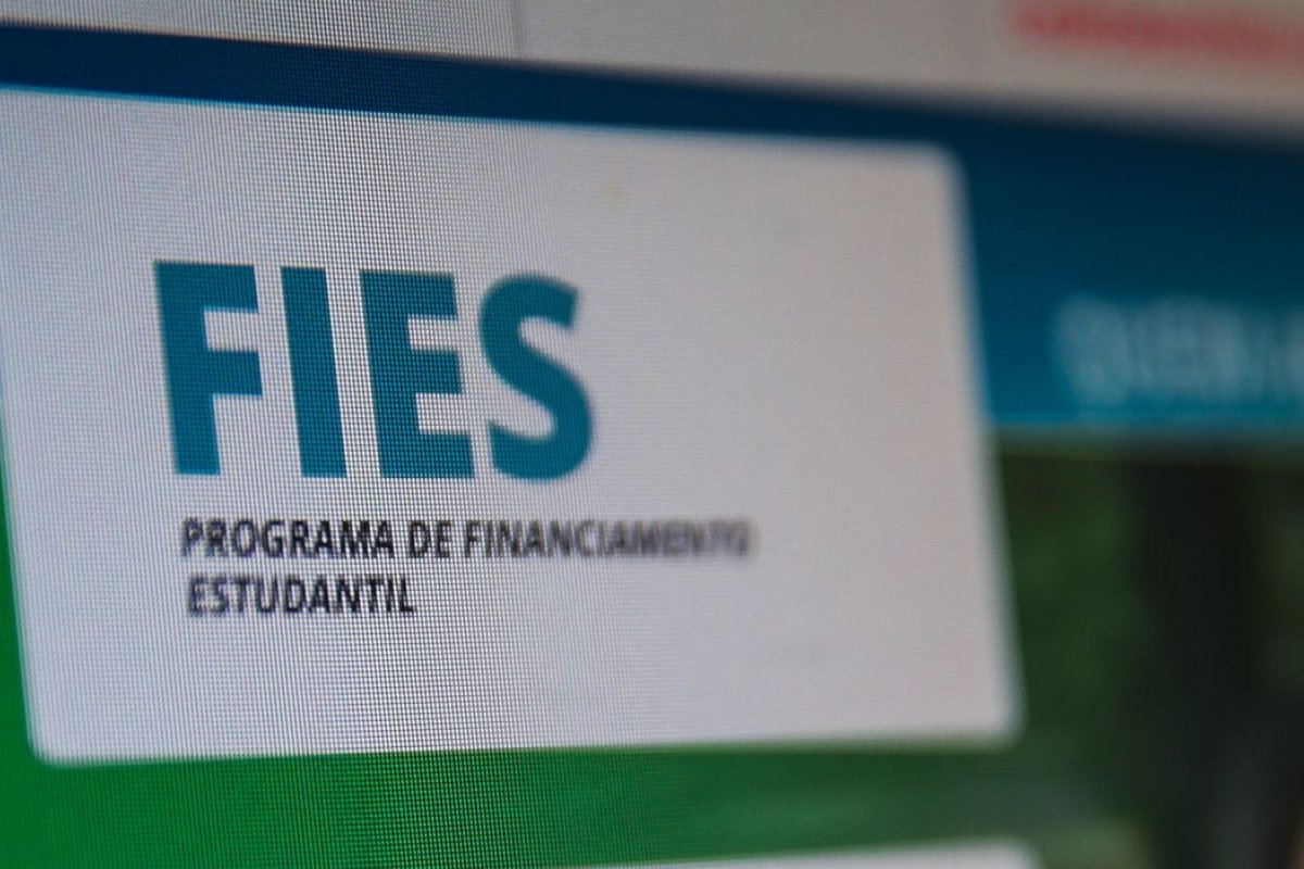 FNDE prorroga prazo para renovação de contratos do Fies