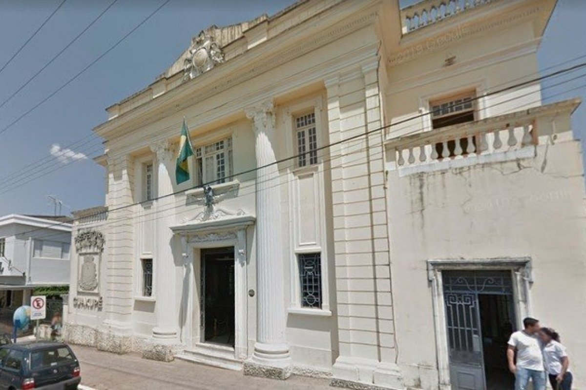 Justiça de MG autoriza idoso de 73 anos a tomar 3ª dose de vacina contra a covid-19