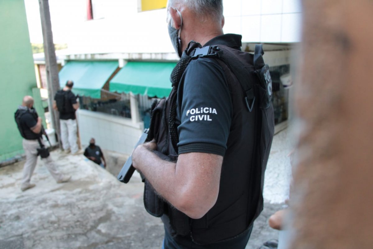 Homem é preso por homicídio e tráfico de drogas em Canavieiras 