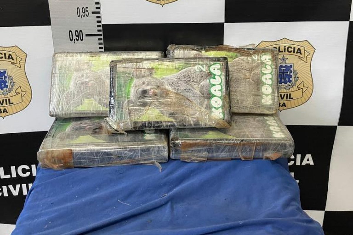 Polícia de Feira de Santana apreende 5 quilos de pasta base de cocaína