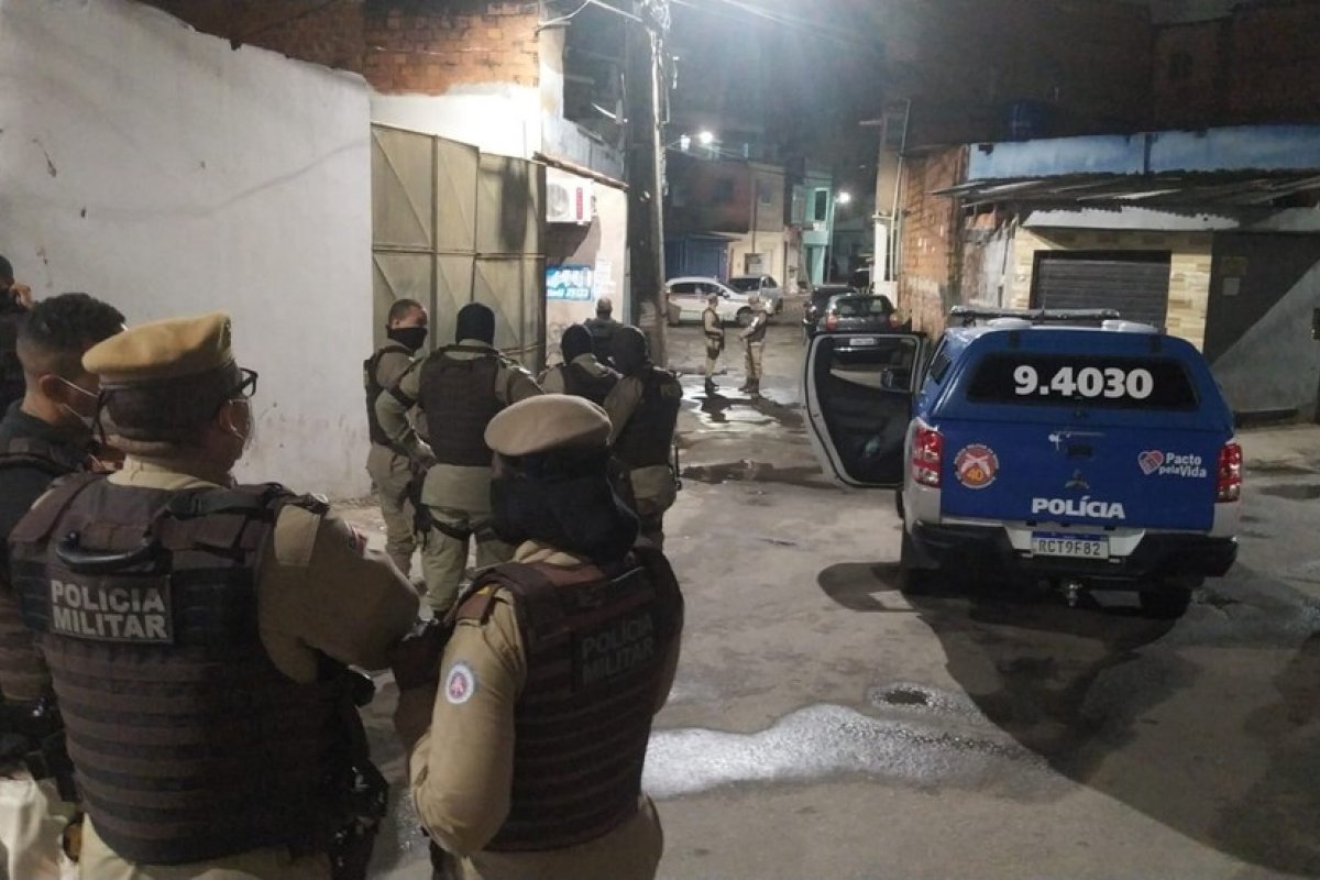 Polícia reconstitui caso de criança de 9 anos morta em ação policial em bairro de Salvador